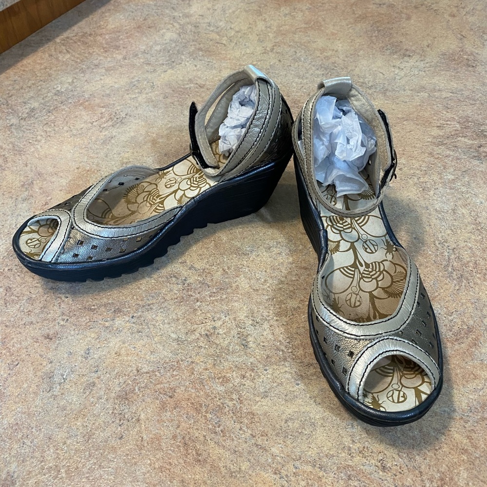 Fly London Silver Wedge Shoes with Ornate Cutouts - Picture 4 of 7
